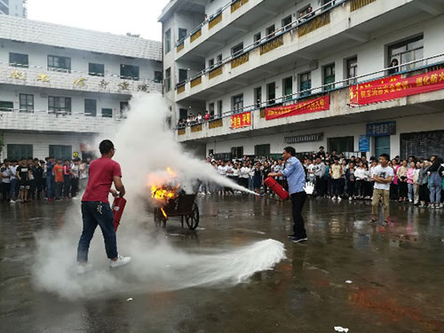 邵阳市华龙中学,邵阳中学教育,高中教育,师资雄厚,名优教师