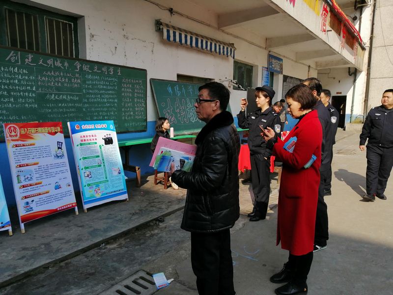 邵阳市华龙中学,邵阳中学教育,高中教育,师资雄厚,名优教师