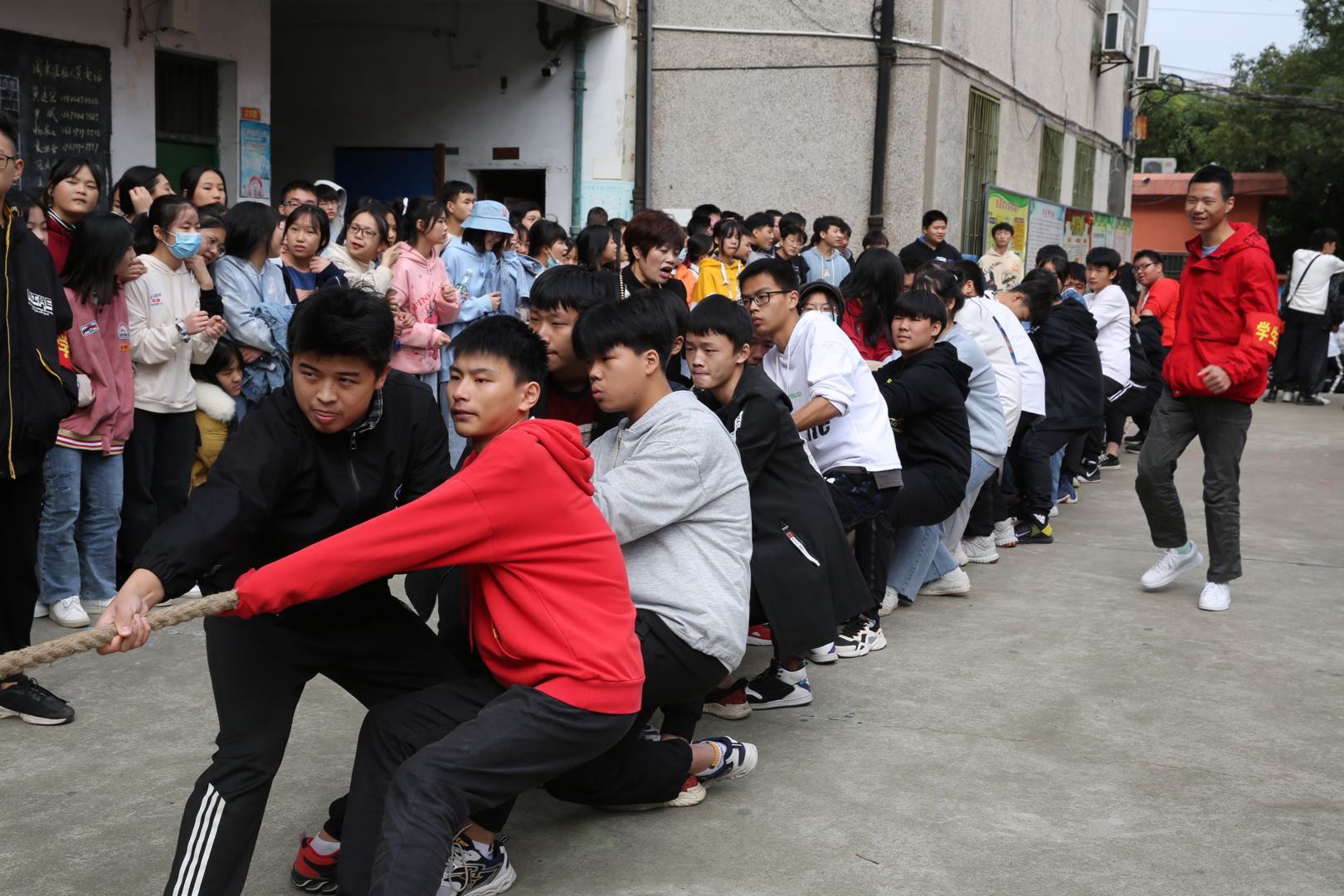 邵阳市华龙中学,邵阳中学教育,高中教育,师资雄厚,名优教师