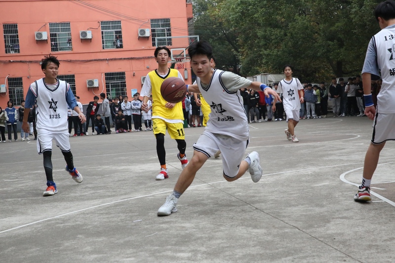 邵阳市华龙中学,邵阳中学教育,高中教育,师资雄厚,名优教师