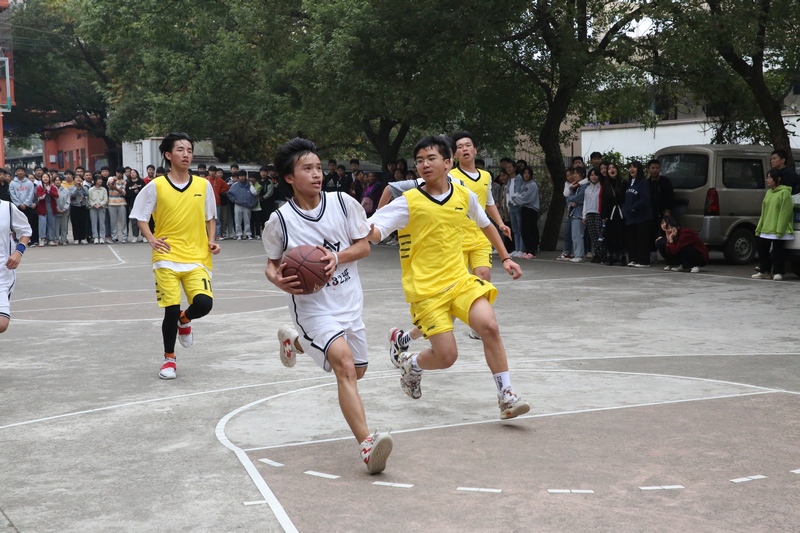 邵阳市华龙中学,邵阳中学教育,高中教育,师资雄厚,名优教师