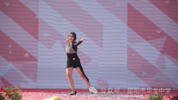 邵阳市华龙育英高级中学有限公司,邵阳中学教育,高中教育,师资雄厚,名优教师